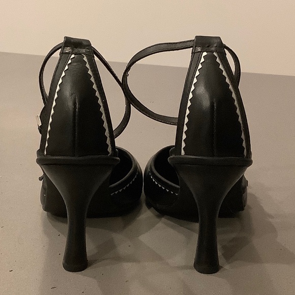 Tommy Hilfiger black leather round toe ankle strap high heel size 8.5M - Picture 5 of 10